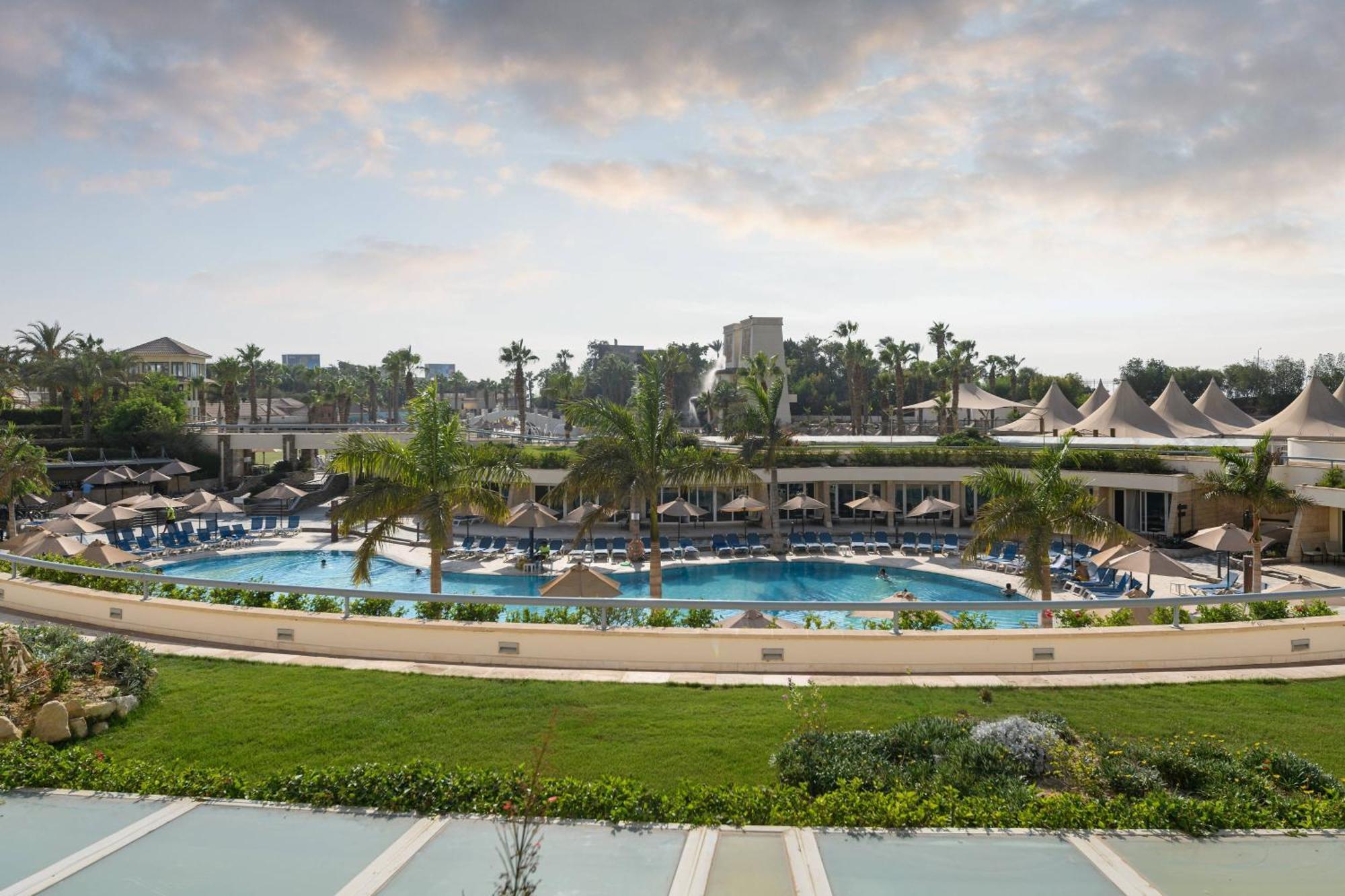 Jw Marriott Hotel Kairo Bagian luar foto
